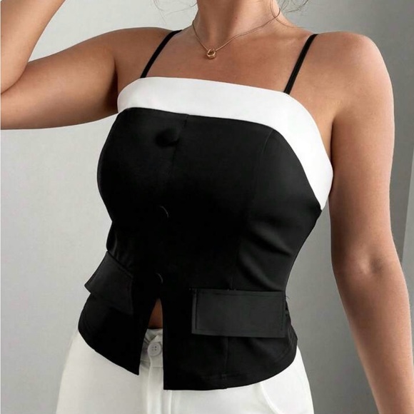 Black and White Bustier Camisole Top - Picture 3 of 4